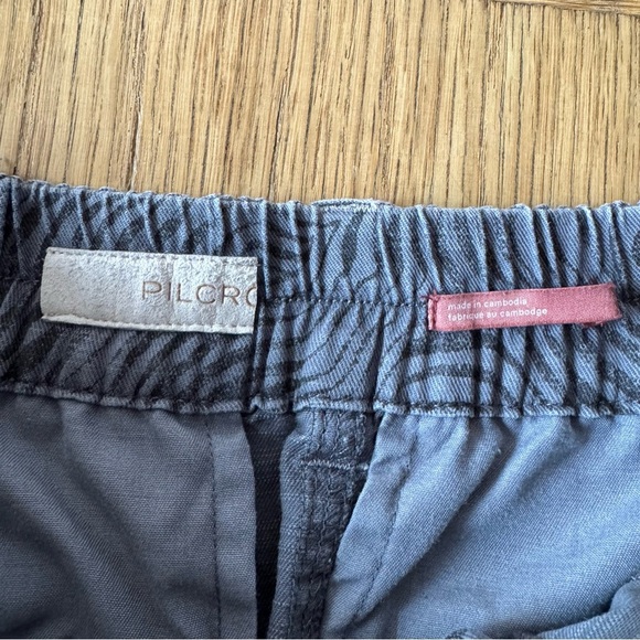 Pilcro Anthropologie Size 29 Zebra Print Cargo Pants Gray Utility Stretch Waist - Picture 3 of 13